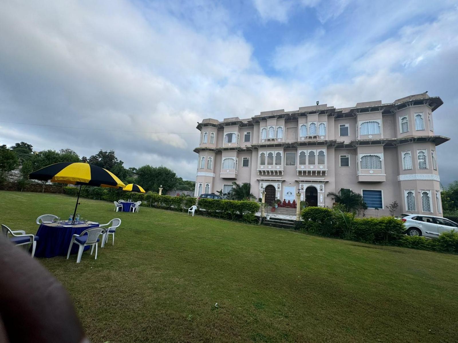 Jag Aravali Resort Udaipur By Naina Staycation - Best For Corporate Events - Family Parties - Mice Exterior foto
